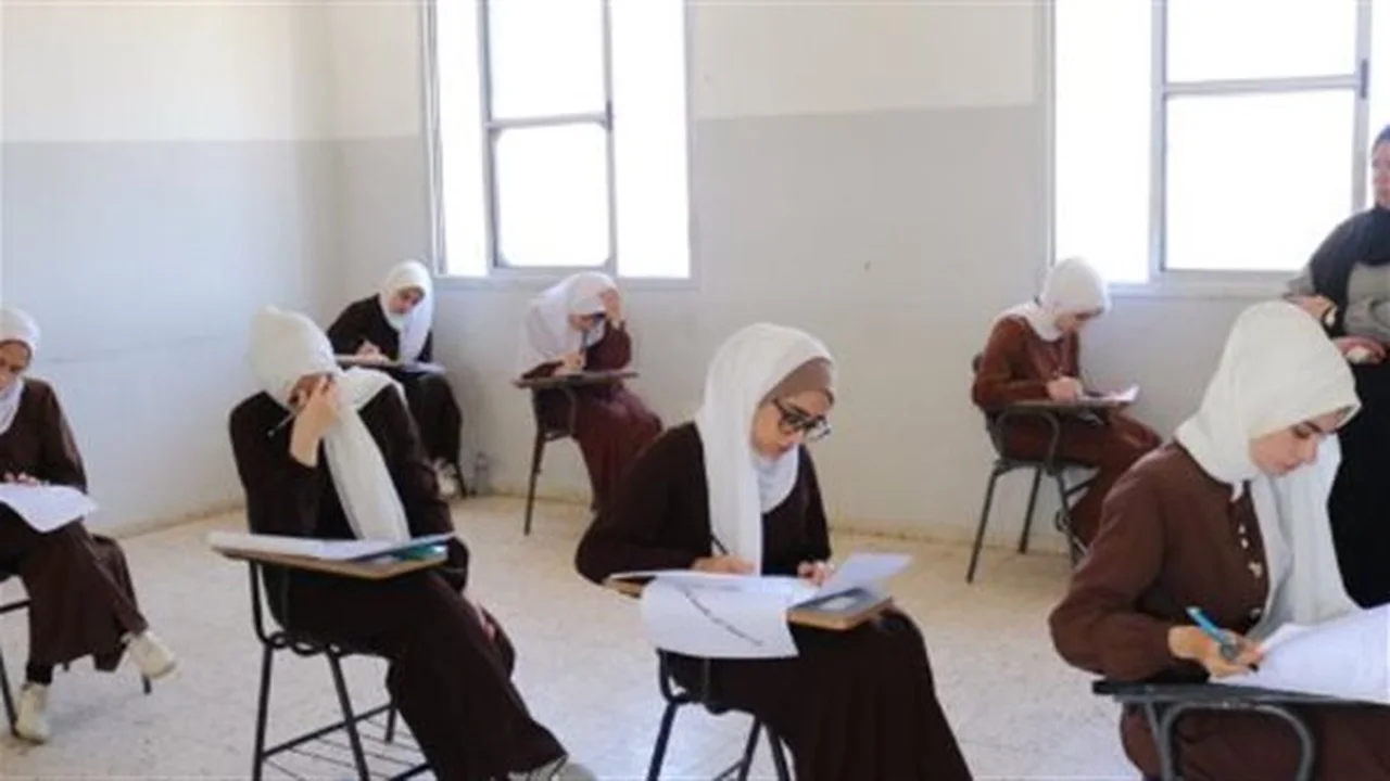 ممنوعات الامتحان: تجنب 5 محظورات لطلاب الثانوية الأزهرية